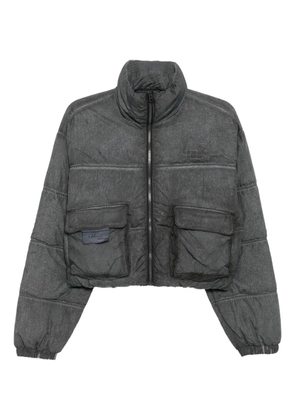 izzue logo cropped puffer jacket - Grey