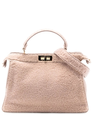 Fendi Pre-Owned 2010-2025 Large Shearling Peekaboo ISeeU satchel - Pink