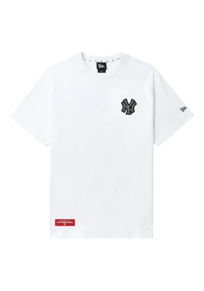 NEW ERA CAP embellished-logo T-shirt - White