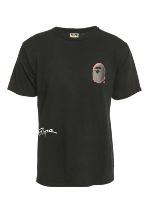 A BATHING APE® graphic-print T-shirt - Black