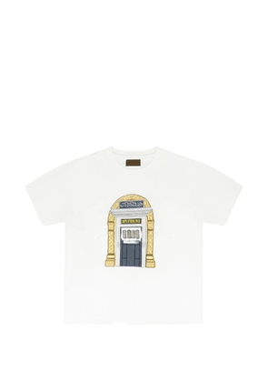 BIRTH OF ROYAL CHILD Aswan Hotel T-shirt - White