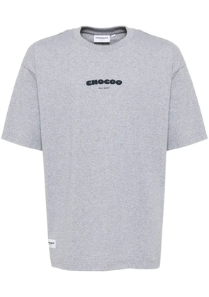 CHOCOOLATE logo-printed t-shirt - Grey