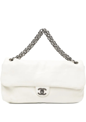 CHANEL Pre-Owned soft and chain shoulder bag - White