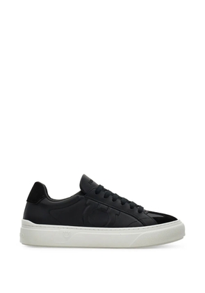 Ferragamo texturized low-cut sneakers - Black