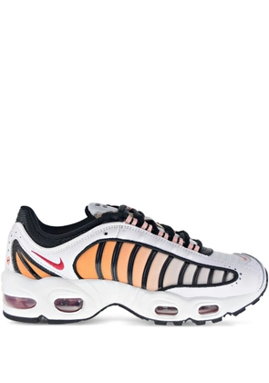 Nike Air Max Tailwind 4 'White/Black/Coral Stardust/Gym Red' sneakers