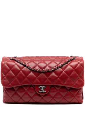 CHANEL Pre-Owned 2011 Maxi Quilted Lambskin 3 Accordion Flap shoulder bag - Red