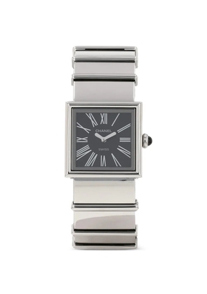 CHANEL Pre-Owned 2000s Mademoiselle 22mm watch - Black
