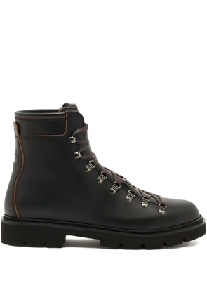 Bally Wandern round-toe leather boots - Black