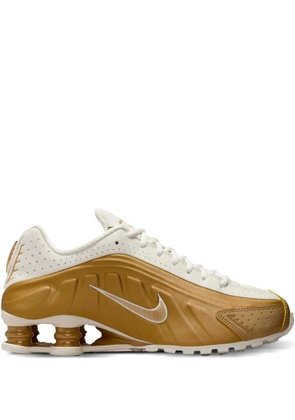 Nike Shox R4 'Metallic Gold' sneakers - White