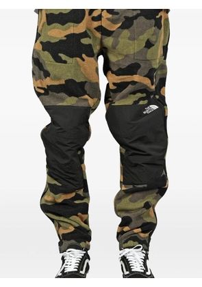 The North Face 1995 Retro Denali camo track pants - Green