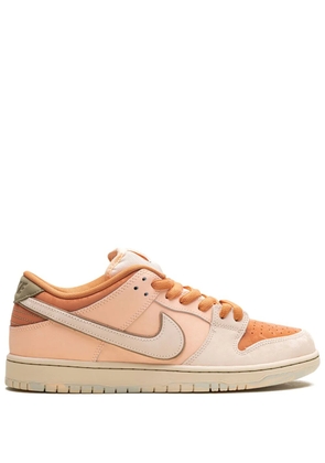 Nike SB Dunk Low Pro PRM 'Trocadero Gardens' sneakers - Pink