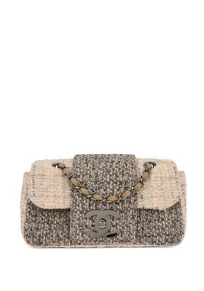 CHANEL Pre-Owned 2005 tweed shoulder bag - Neutrals