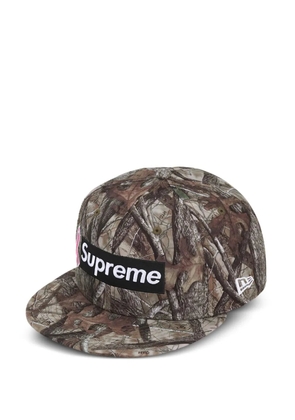 Supreme x Breast Cancer Awareness New Era 'Camo' cap - Brown
