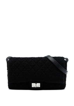 CHANEL Pre-Owned 2009-2010 Jumbo Reissue 2.55 Quilted Tweed Easy Messenger Flap crossbody bag - Black