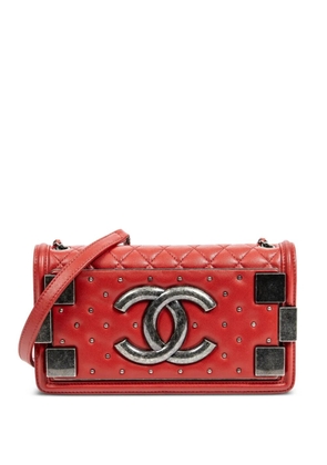 CHANEL Pre-Owned diamond-quilted shoulder bag - Red