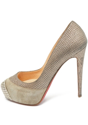 Christian Louboutin Pre-Owned maggie leather platform pumps - Grey