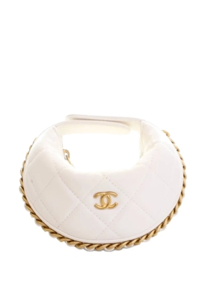 CHANEL Pre-Owned 2021-2025 Mini Shiny Crumpled Quilted Lambskin Chain Around Pouch hobo bag - White