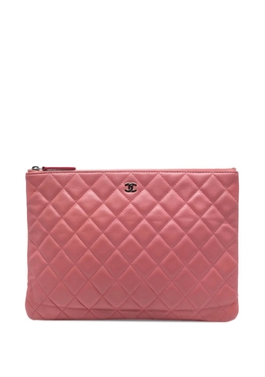 CHANEL Pre-Owned 2016-2017 Medium Quilted Lambskin O Case clutch bag - Pink