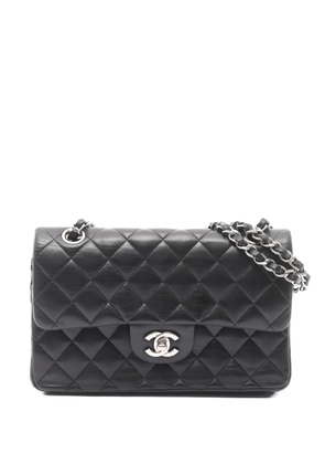 CHANEL Pre-Owned 2010-2011 Matelasse shoulder bag - Black