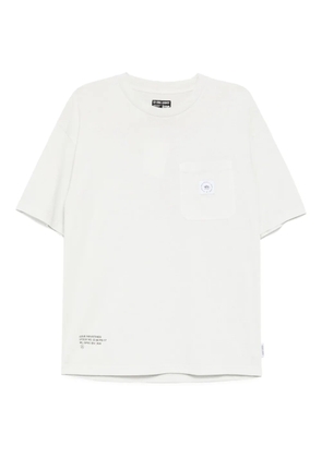izzue logo patch t-shirt - White