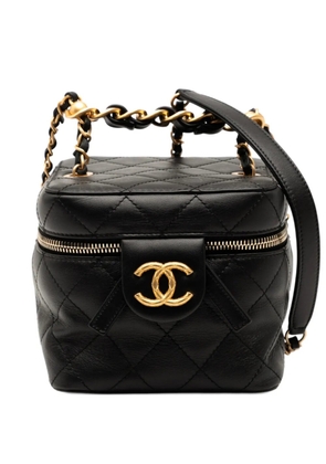 CHANEL Pre-Owned 2021-2025 CC Quilted Calfskin Chain Top Handle Vanity Case on Strap satchel - Black