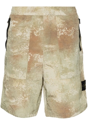 Stone Island abstract-print Bermuda shorts - Green