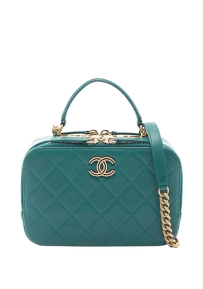 CHANEL Pre-Owned 2019 CC Quilted Lambskin Top Handle Vanity Case satchel - Green