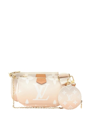 Louis Vuitton Pre-Owned 2021 Monogram Giant By The Pool Multi Pochette Accessoires crossbody bag - Pink