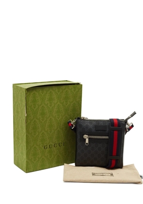 Gucci Pre-Owned GG Supreme canvas messenger bag - Black