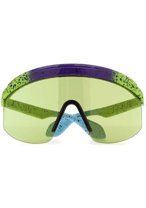 Gucci Eyewear logo-print mask-frame sunglasses - Green