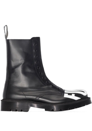 VTMNTS slogan-print army boots - Black