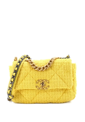 CHANEL Pre-Owned 19 Flap Bag Quilted Tweed Medium crossbody bag - Yellow