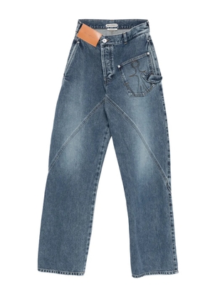 JW Anderson twisted-effect logo-patch denim jeans - Blue
