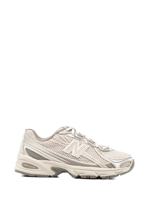 New Balance logo patch sneakers - Neutrals