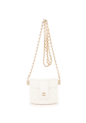 CHANEL Pre-Owned diamond-quilted vanity bag - White