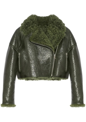 Yves Salomon patent-merino cropped biker jacket - Green