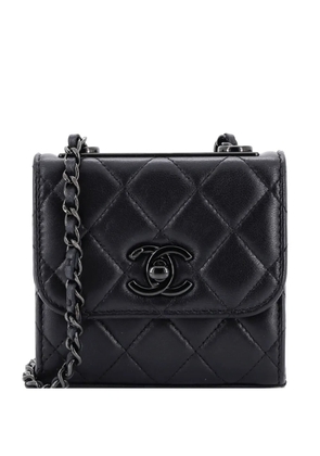 CHANEL Pre-Owned So Black Trendy CC Clutch with Chain Quilted Lambskin Small shoulder bag