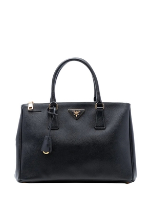 Prada Pre-Owned 2013-2025 Medium Saffiano Lux Galleria Double Zip satchel - Black