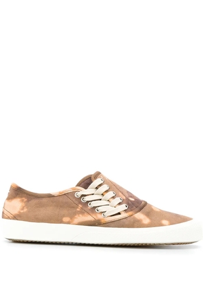 Maison Margiela tie-dye print sneakers - Brown