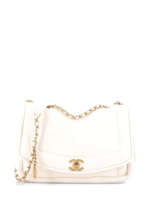 CHANEL Pre-Owned Puffy Flap Bag Lambskin Medium shoulder bag - White