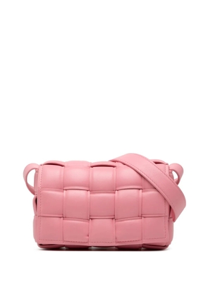 Bottega Veneta Pre-Owned 2010-2025 Small Nappa Intrecciato Padded Cassette crossbody bag - Pink