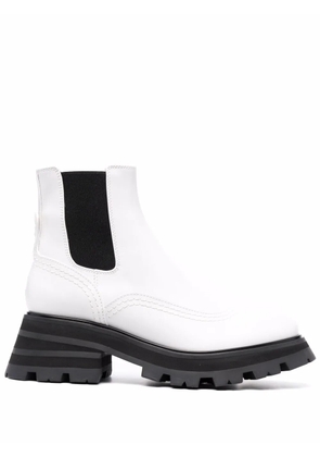 Alexander McQueen Wander ridged-sole leather boots - White