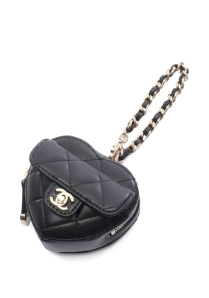 CHANEL Pre-Owned 2021 heart-motif bag charm - Black