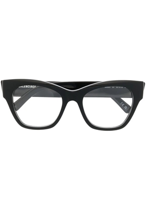 Balenciaga Eyewear logo-print cat-eye frame glasses - Black