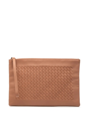 Bottega Veneta Pre-Owned 2012-2025 Nappa Intrecciato Zip Wristlet Pouch clutch bag - Brown