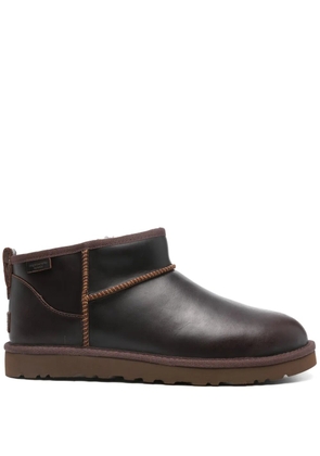 UGG Classic Ultra Mini LTHR Regen boots - Brown