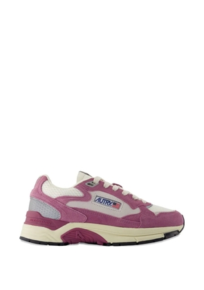 Autry Hyperway low-top sneakers - Pink
