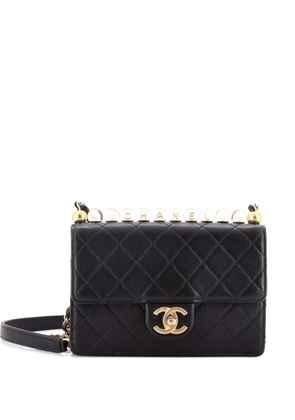CHANEL Pre-Owned Chic Pearls Flap Bag Quilted Goatskin with Acrylic Beads Small shoulder bag - Black