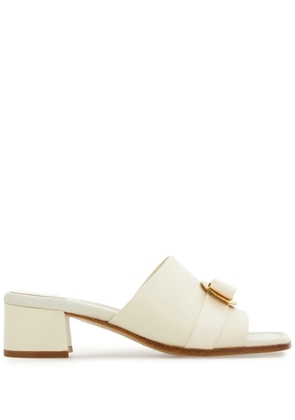 Ferragamo 40mm Vara sandals - White
