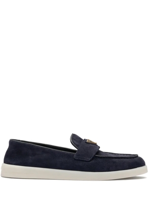 Prada triangle-logo leather loafers - Blue